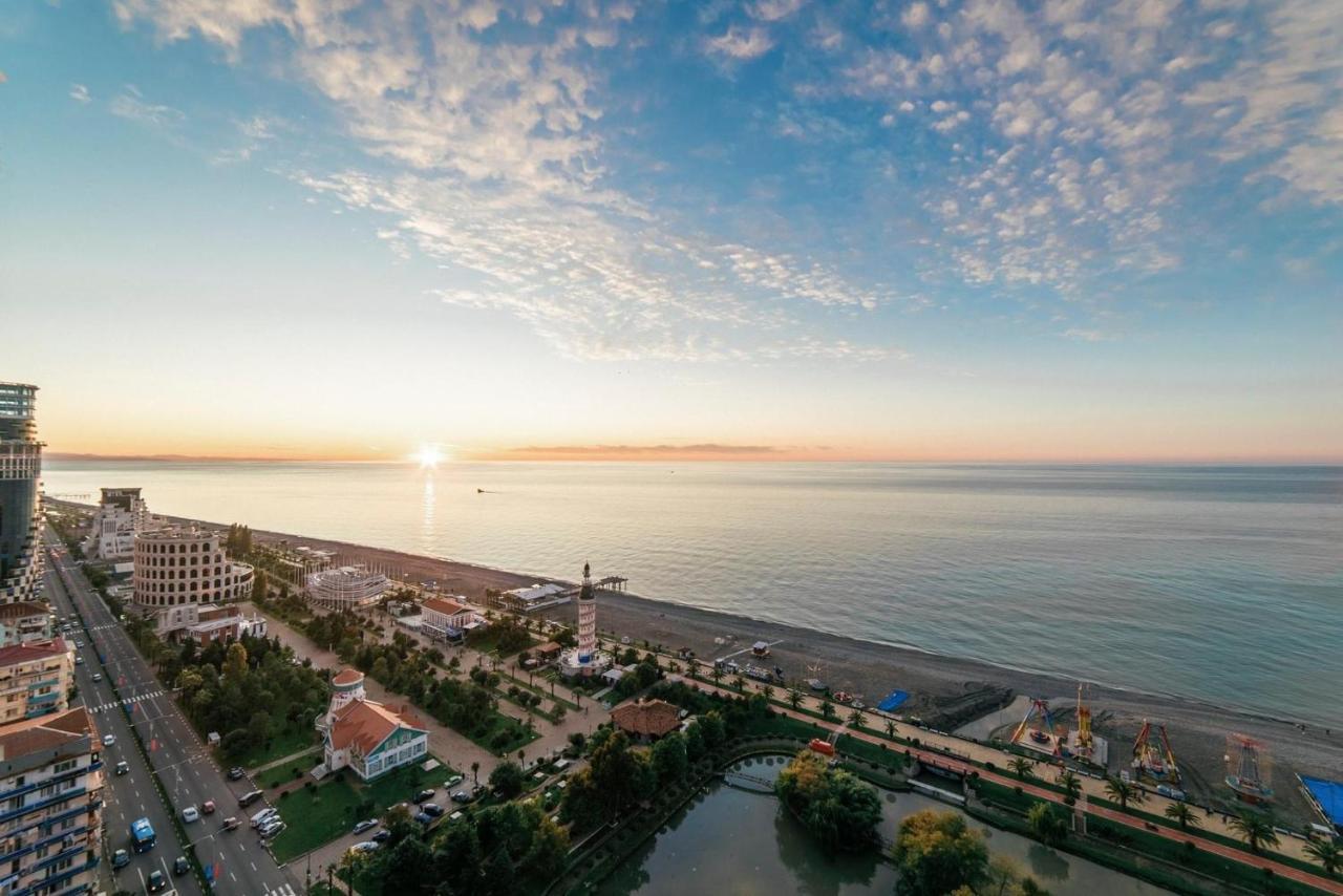 Orbi City Aparthotel Batum Dış mekan fotoğraf